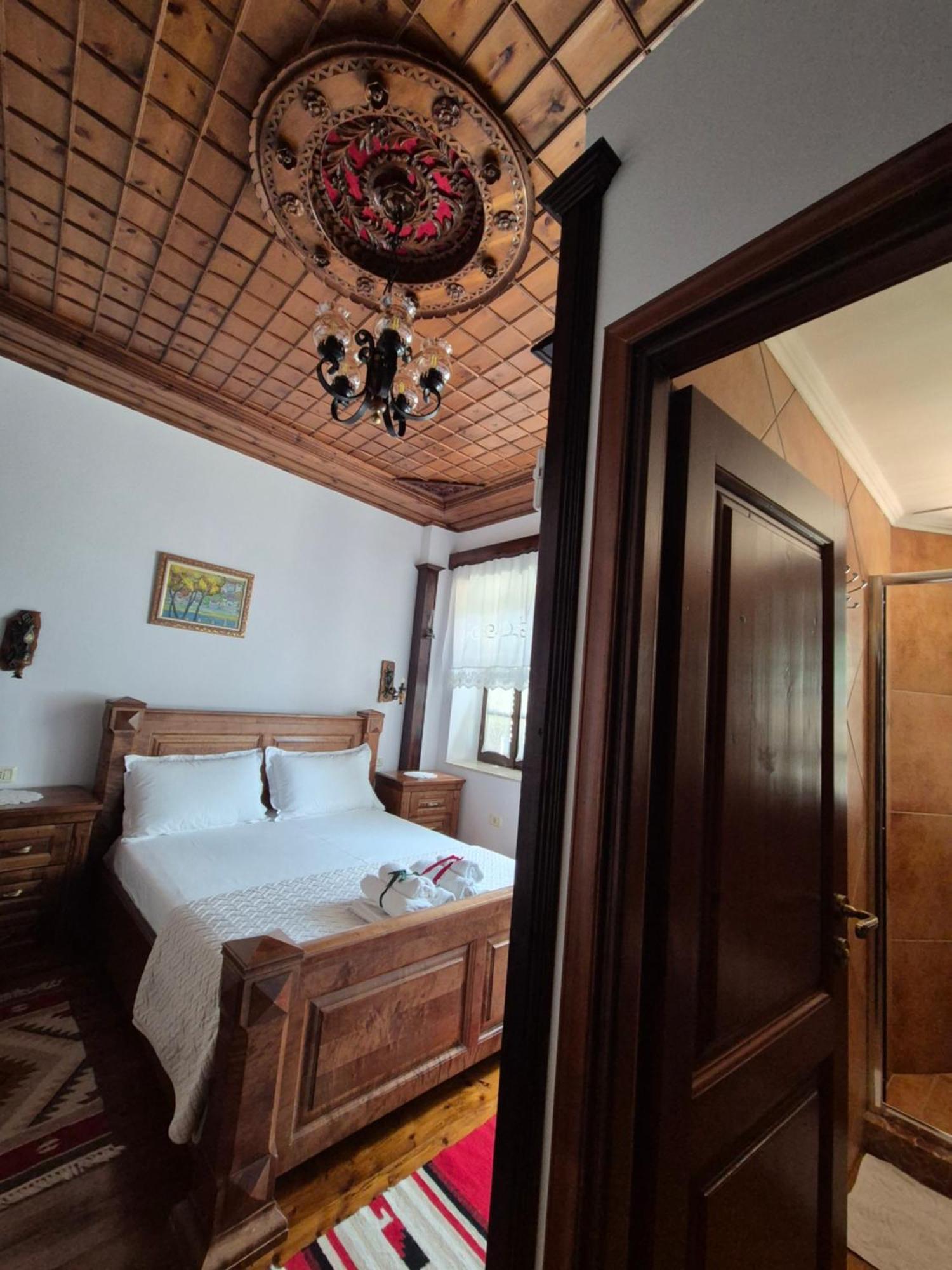 Timo'S Guest House Berat Exterior photo